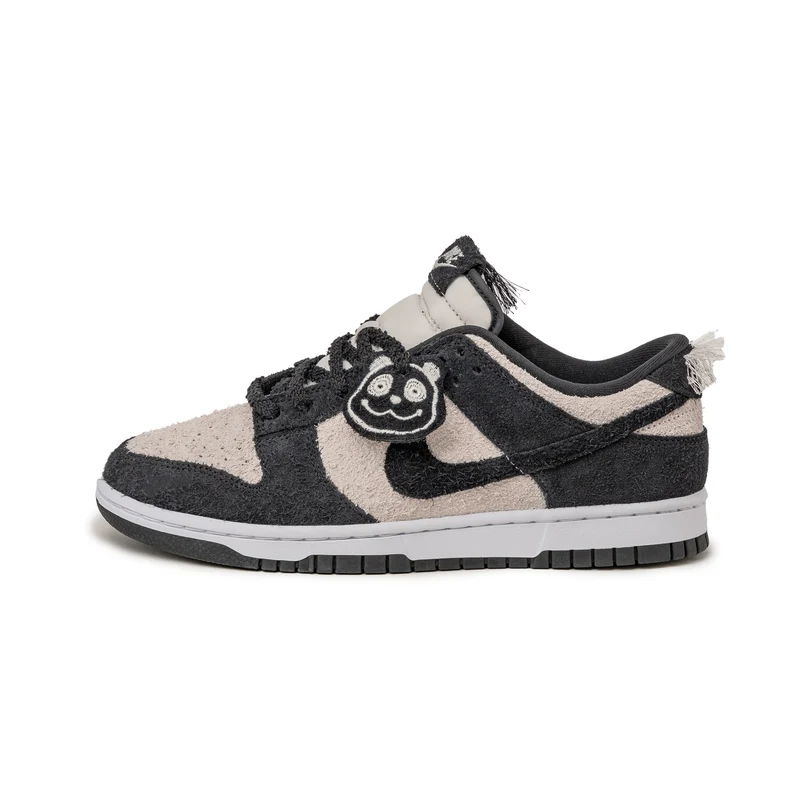 Nike Dunk Low Retro SE *Panda*
