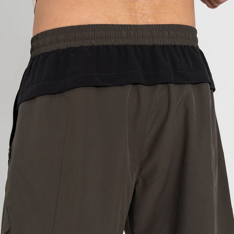 Fabric Blocking Activewear Performance 9 inch Shorts for Men
