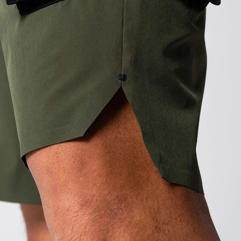 Color Blocking Functional Cargo 9 inch Running Shorts for Men