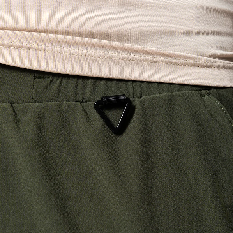 Color Blocking Functional Cargo 9 inch Running Shorts for Men