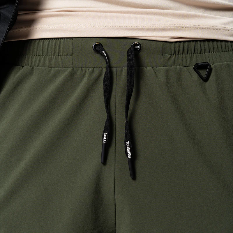 Color Blocking Functional Cargo 9 inch Running Shorts for Men