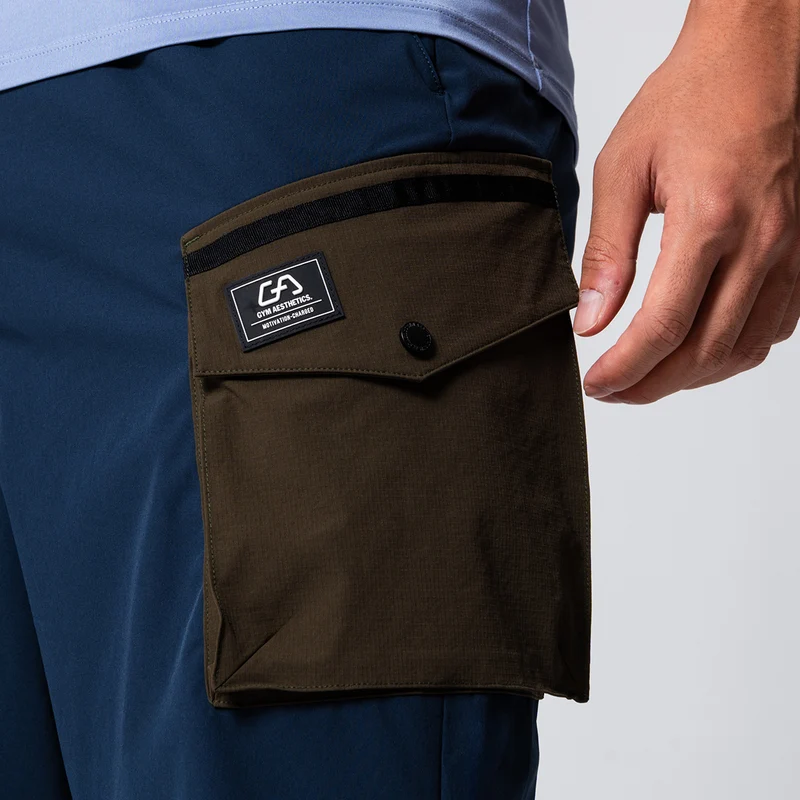 Color Blocking Functional Cargo 9 inch Running Shorts for Men