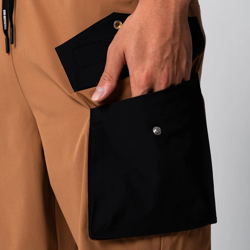 Color Blocking Functional Cargo 9 inch Running Shorts for Men