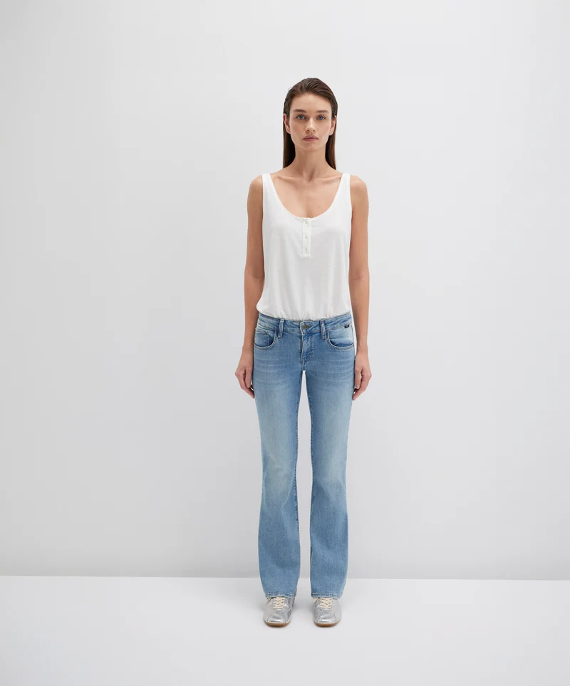 MAVI - Bella, Mid-Waist, Slim Bootcut, Brushed STR