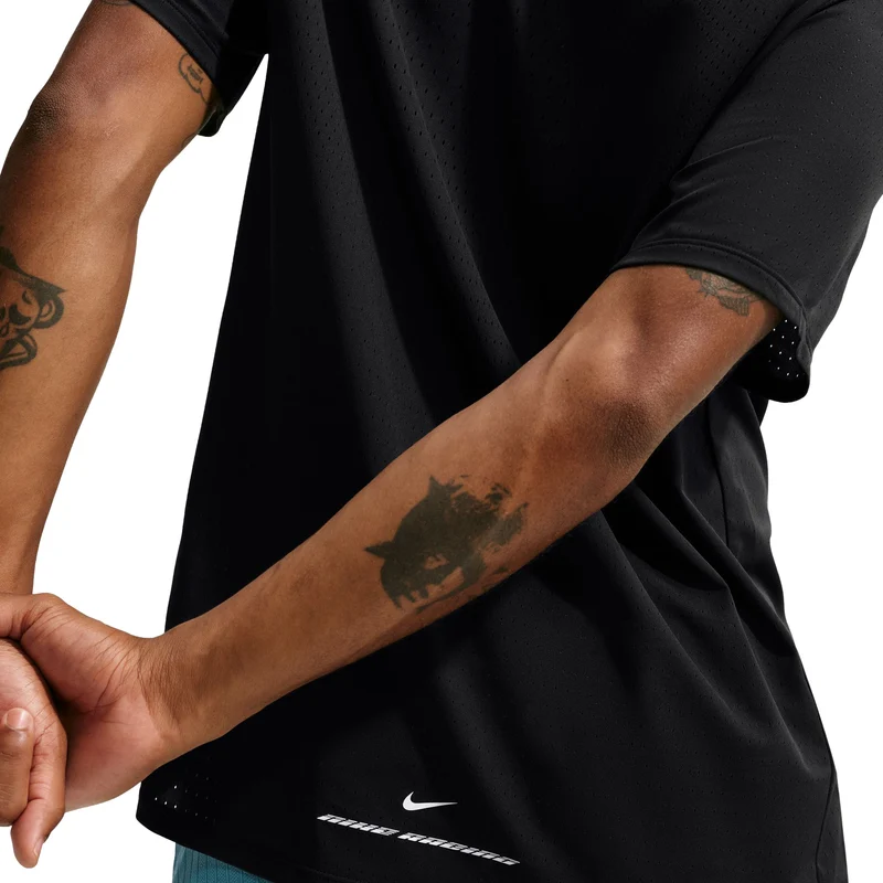 Nike Aeroswift Dri-Fit ADV Short-Sleeve Graphic Running Top