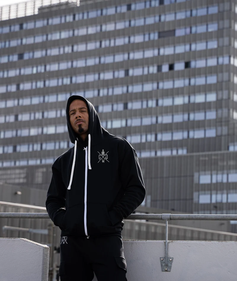 Hoodie mit Reißverschluss 'Gym Warriors' - Schwarz