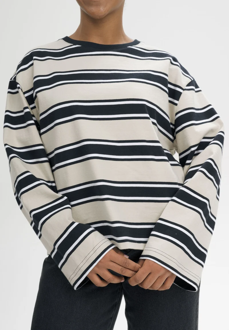 Oversized Langarmshirt schwer Style SANGEETHA