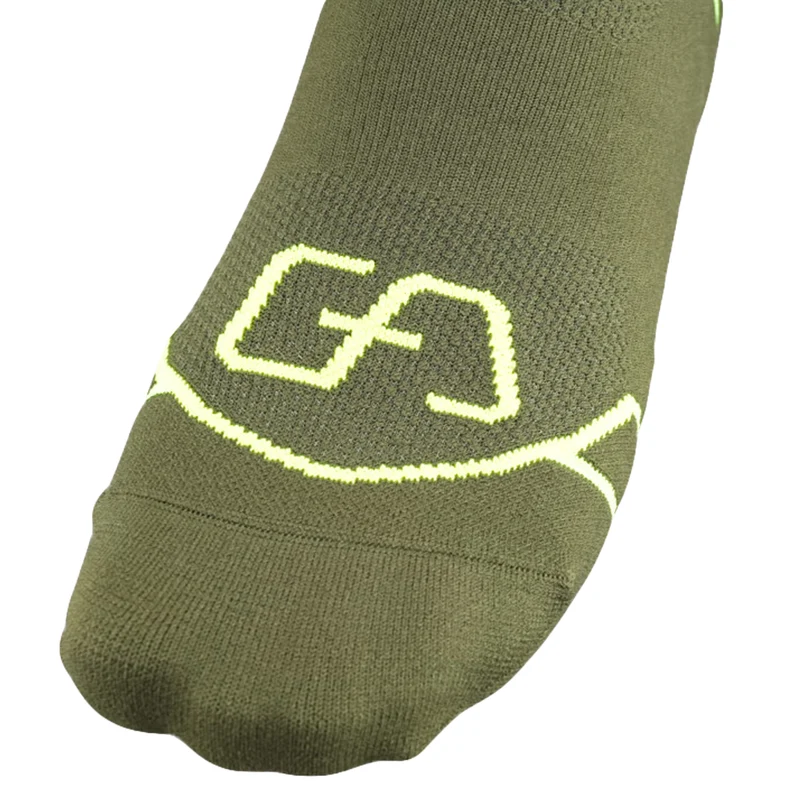Essential Crew Compression Socks