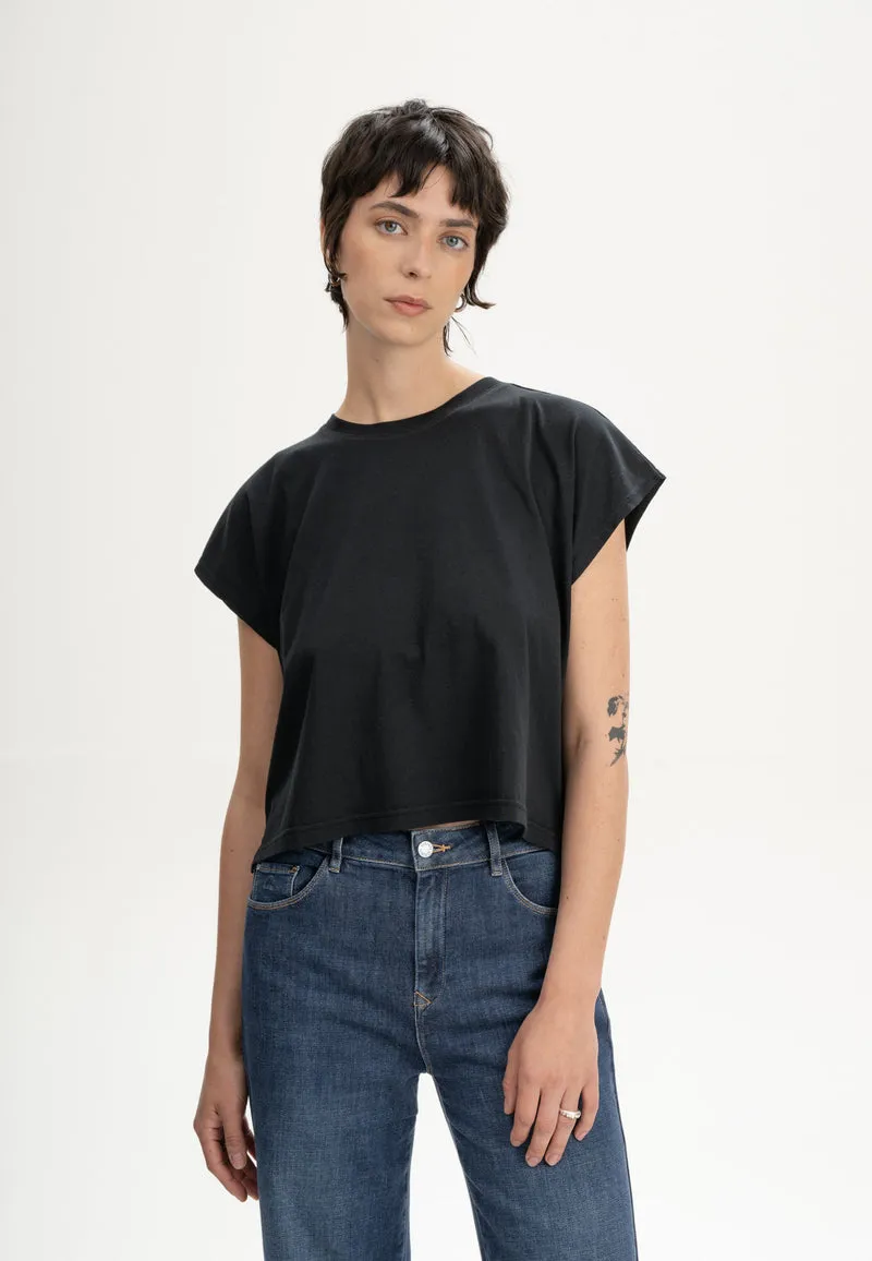 Cropped T-Shirt Style BHAMINI