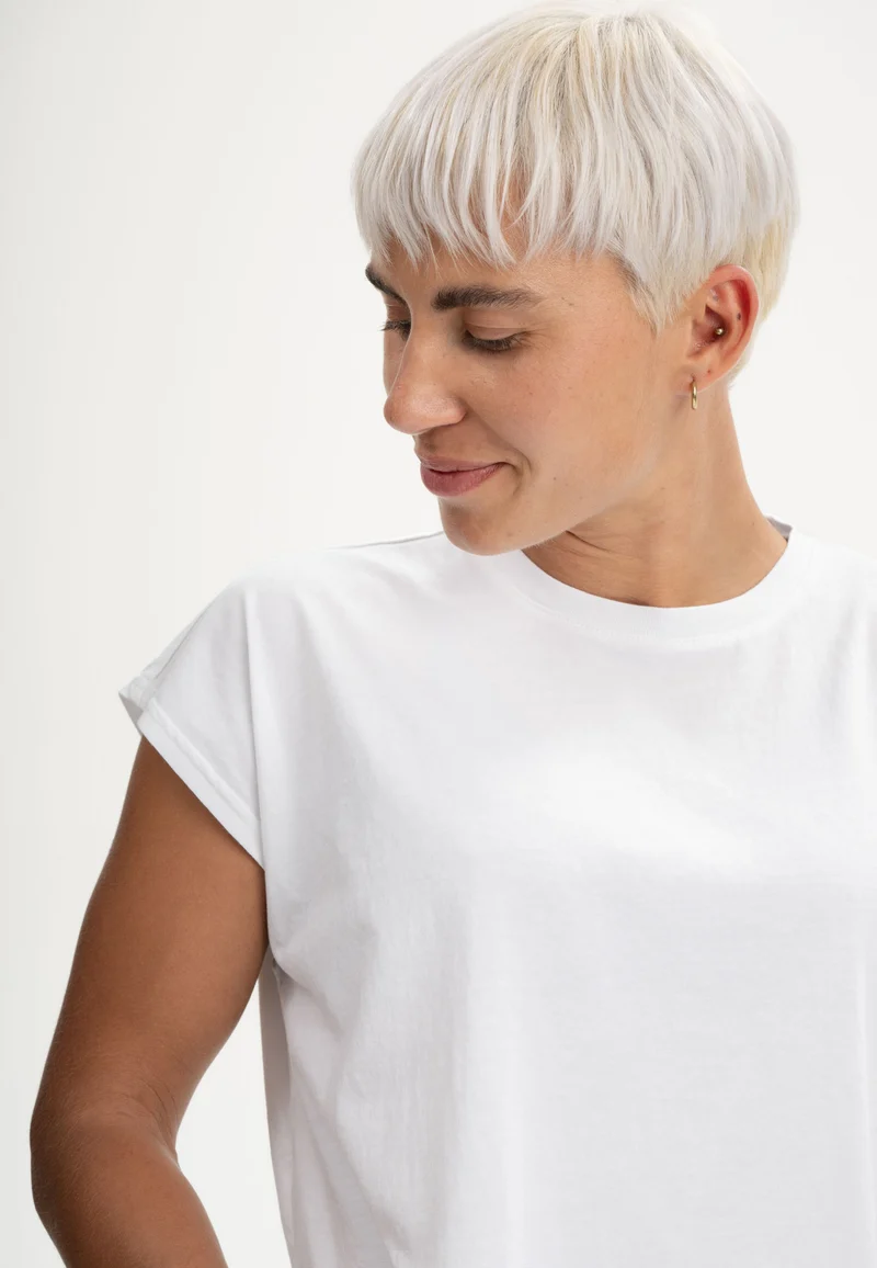 Cropped T-Shirt Style BHAMINI