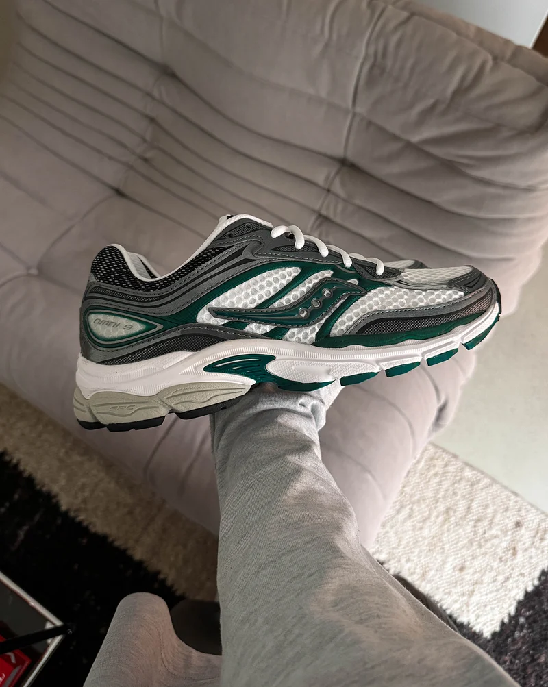 Saucony Pro Grid Omni 9