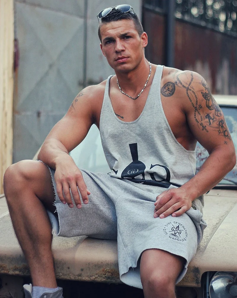 Fitness Shorts Legacy - Grau