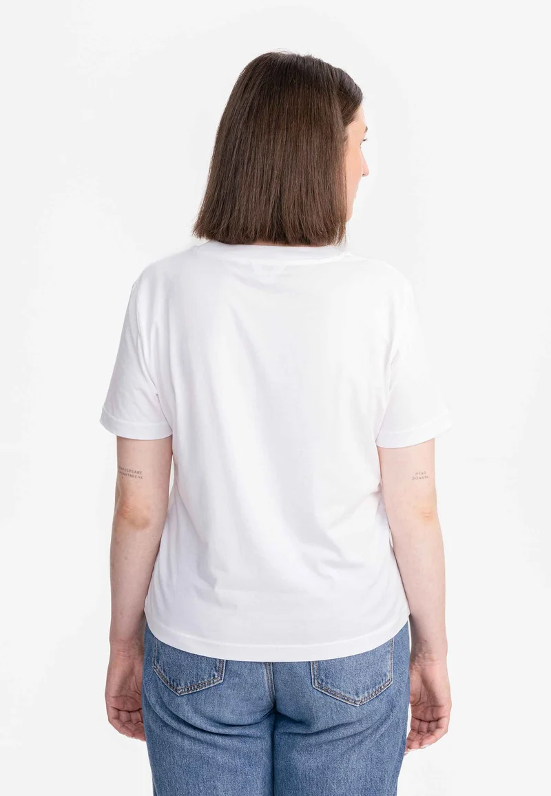 T-Shirt Style Artist Edition Kruttika