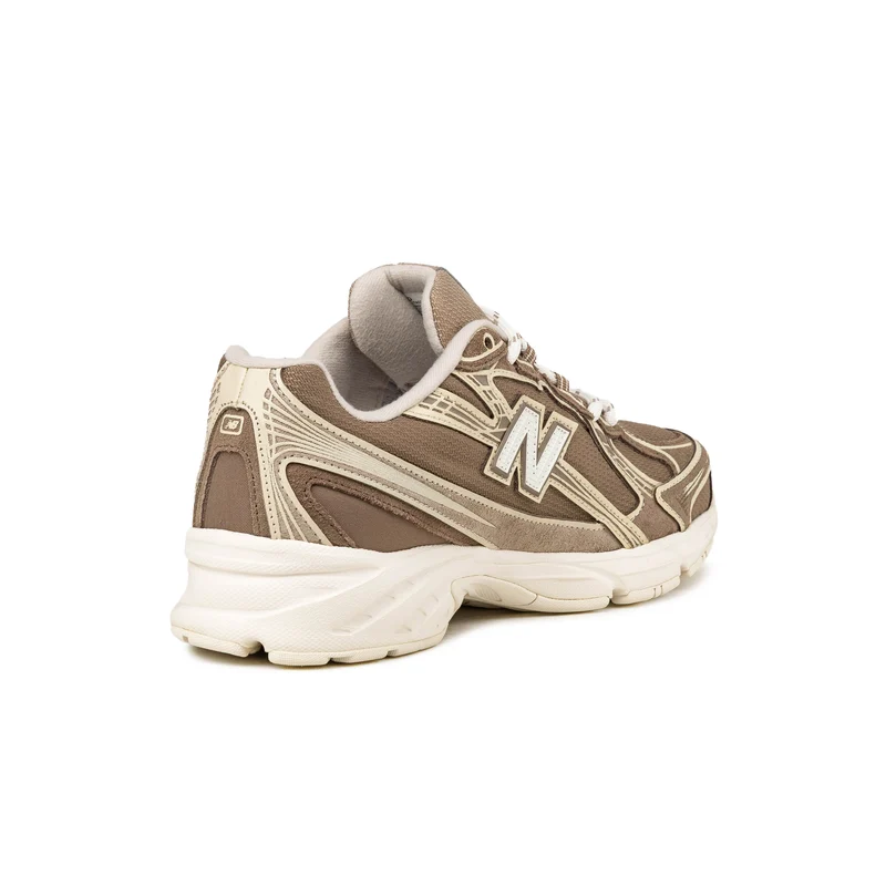 New Balance 740