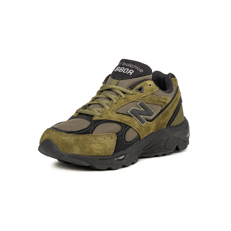 New Balance 880R
