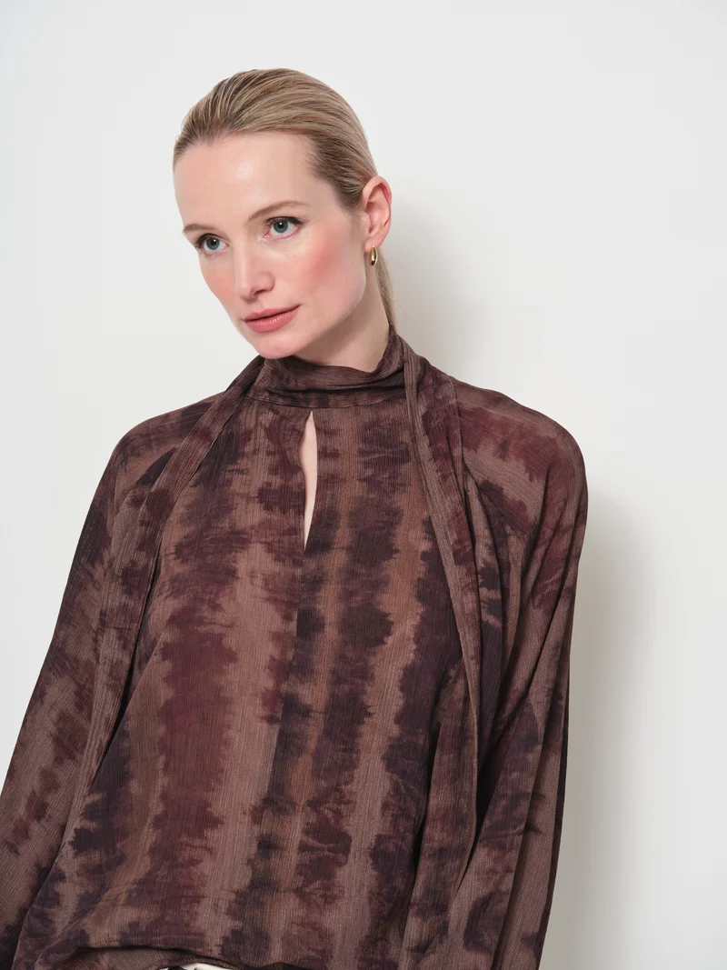 Raglan Sleeve Tie neck Top