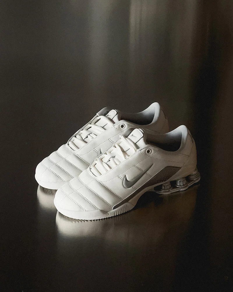 Nike Wmns Total 90 Shox Magia