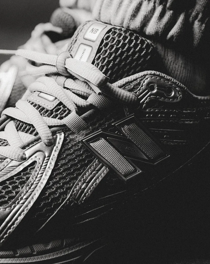 New Balance 1906R
