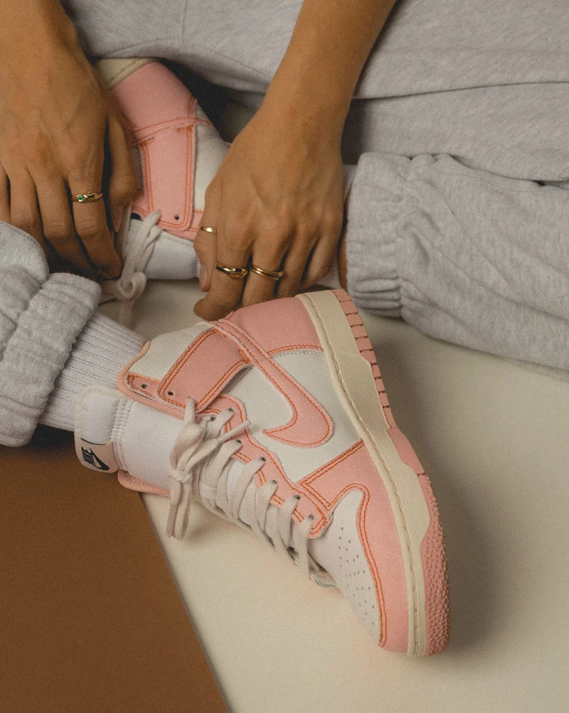 Nike Wmns Dunk Hi 1985 *Artic Orange*