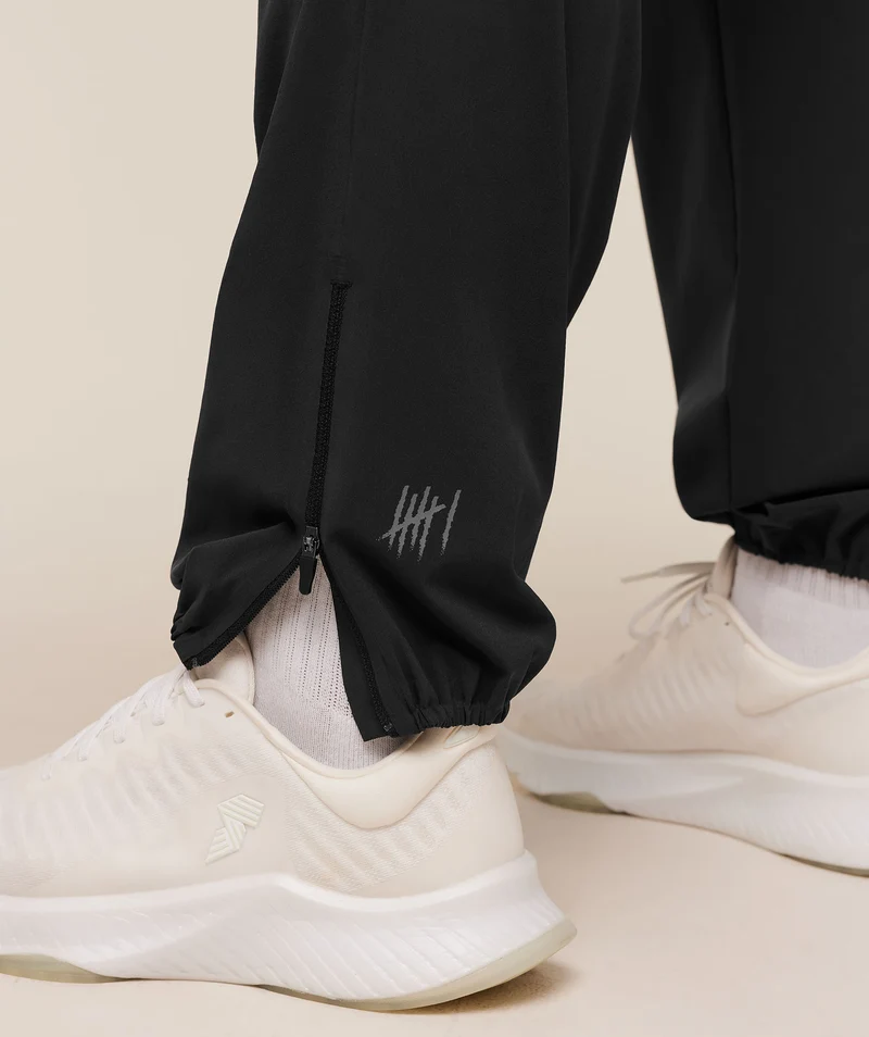 Gymshark x CBUM Lightweight Jogger - Black