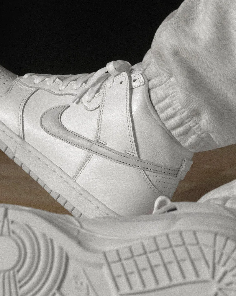 Nike Dunk Hi SP *Pure Platinum*