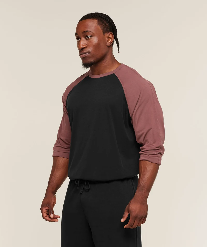 Gymshark 1/3 LS Graphic T-Shirt - Black/Burgundy Brown