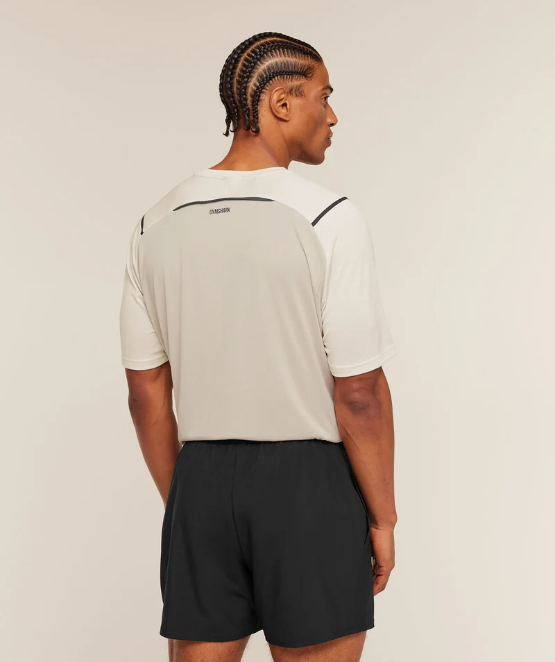 Gymshark Arrival Contrast T-Shirt - Tinted White/Pebble Grey