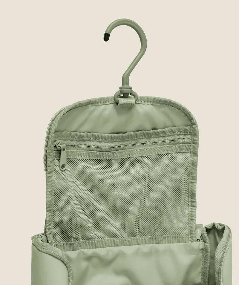 Gymshark Sleek Washbag - Haze Green