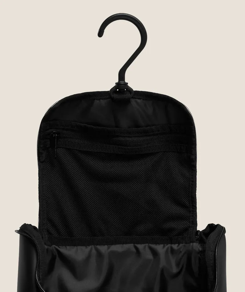 Gymshark Sleek Washbag - Black