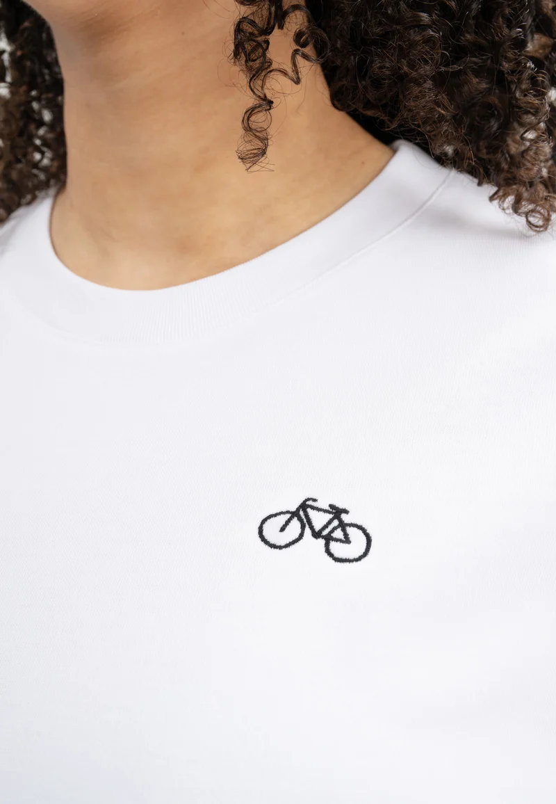 Cropped T-Shirt schwer Style JOSHNA Embroidery
