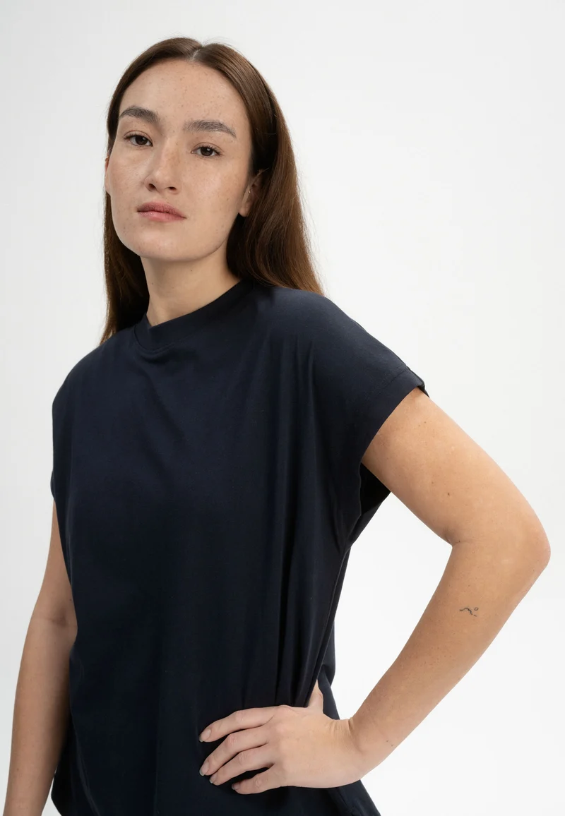 T-Shirt Style MADHU