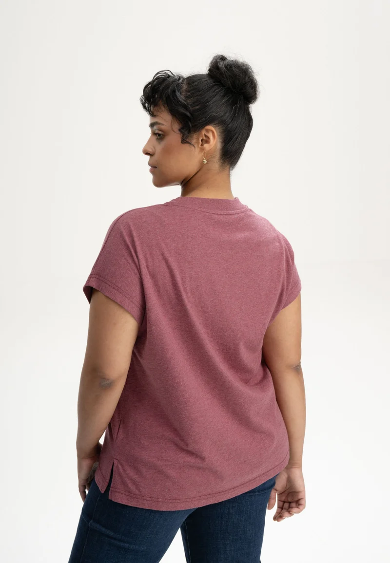 T-Shirt Style MADHU