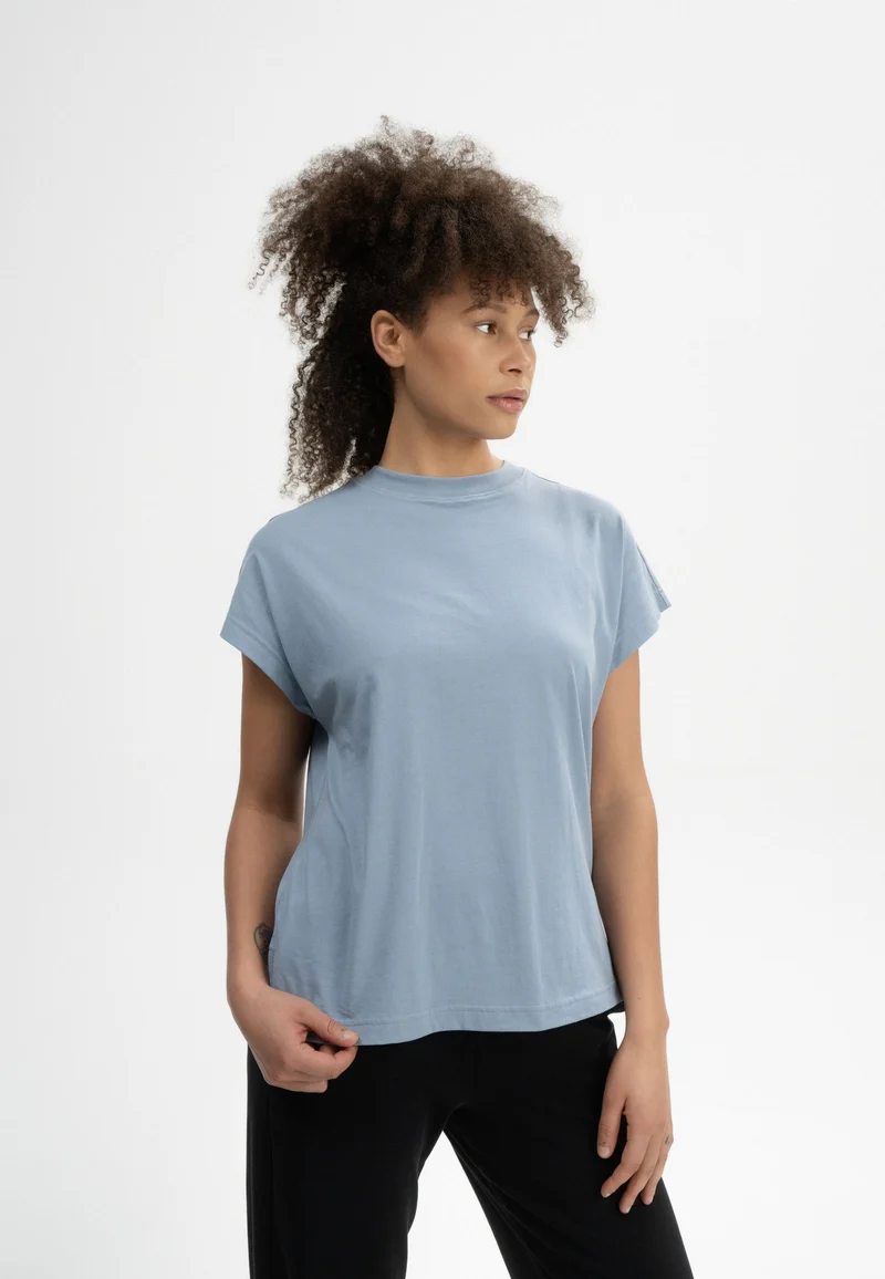 T-Shirt Style MADHU