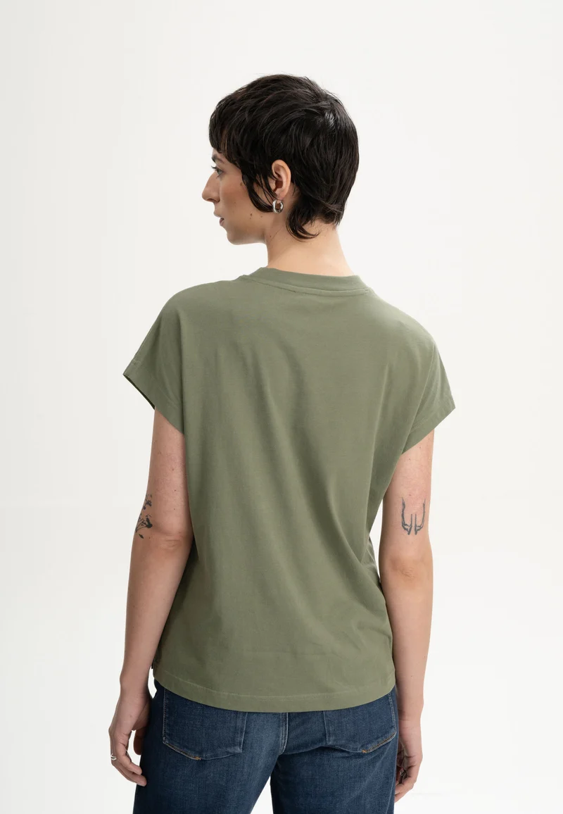 T-Shirt Style MADHU