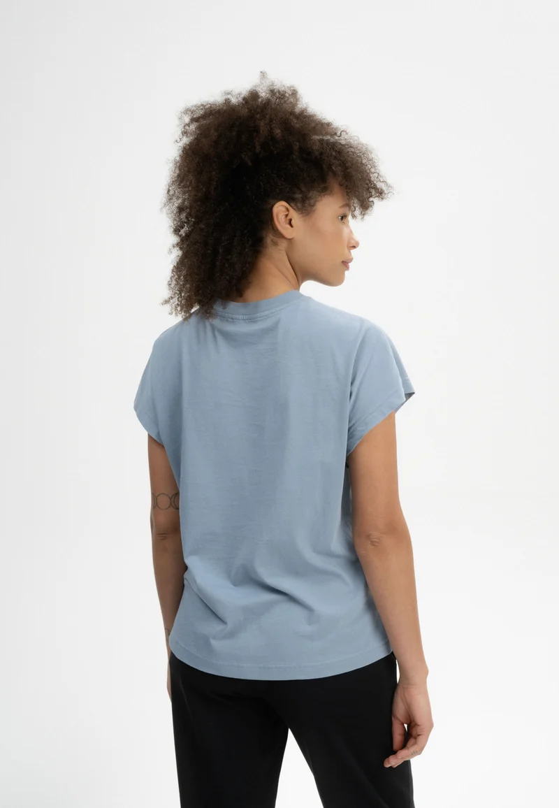 T-Shirt Style MADHU