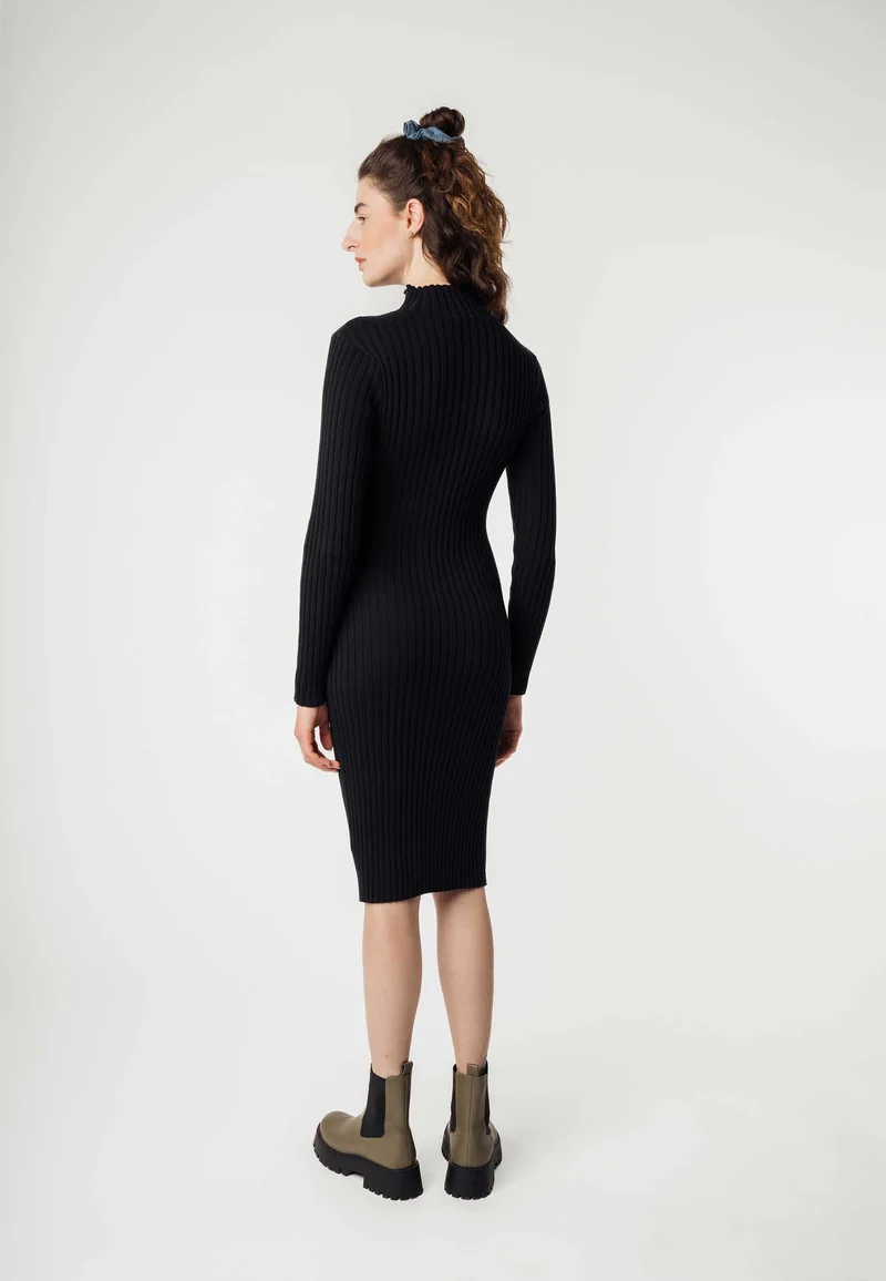 Rippstrickkleid Style SHIVANI