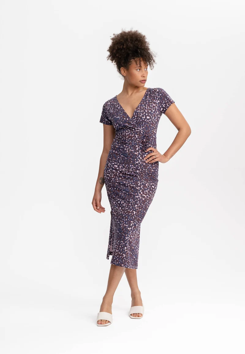 V-Neck Kleid lang Style SHREOSHI