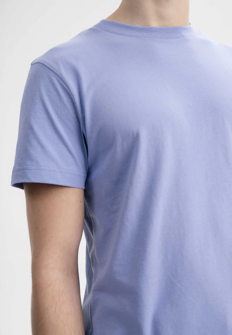 T-Shirt Style AVAN