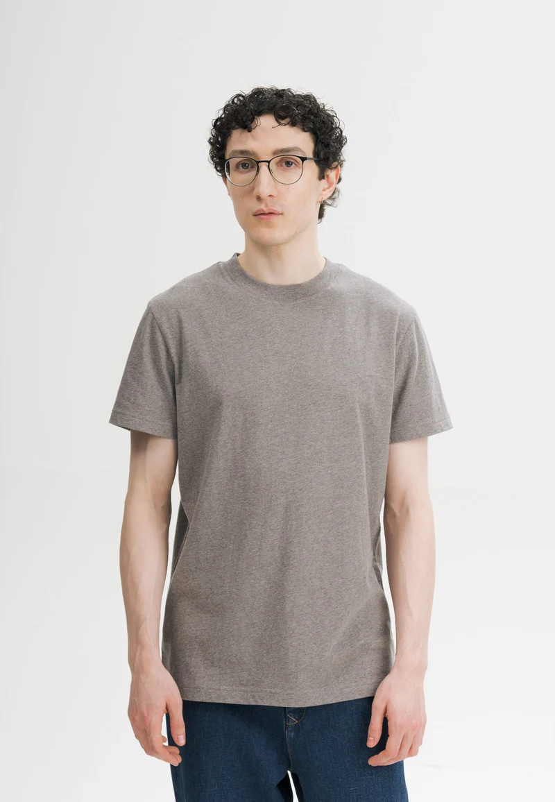 T-Shirt Style AVAN