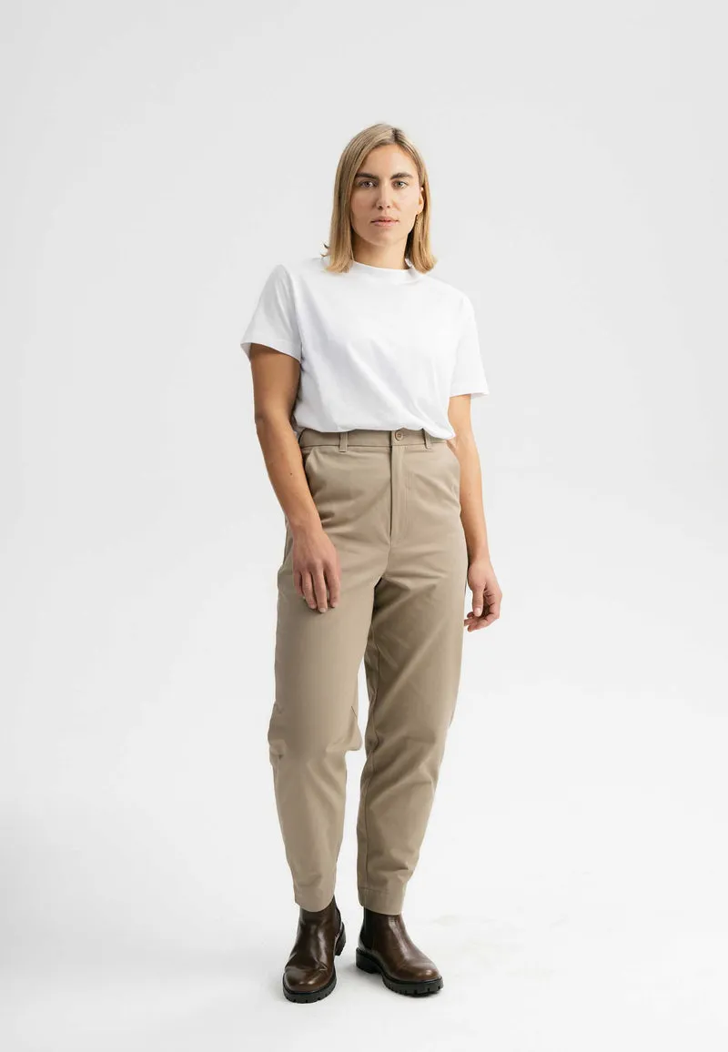 Hose mit hohem Bund und schmal zulaufendem Bein Style JANAKI