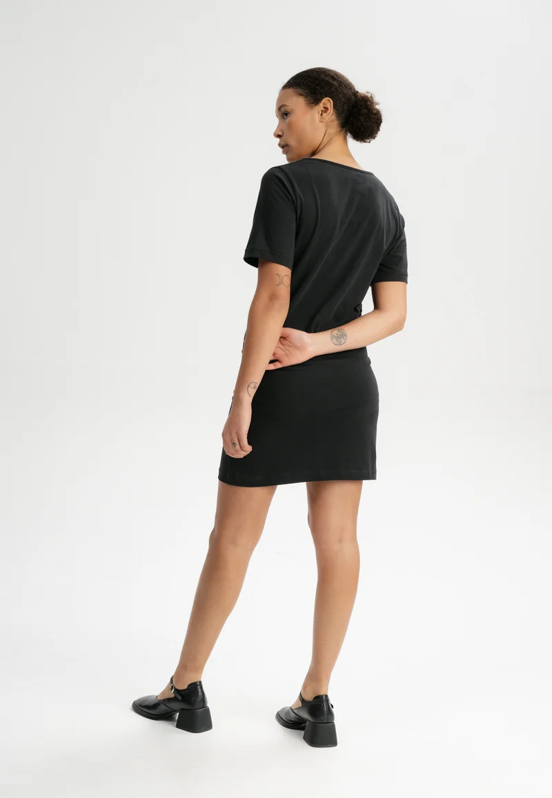 V-Neck Kleid Style JANITRA
