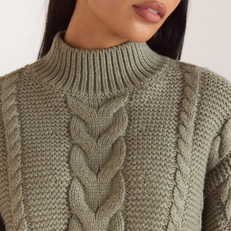 Oversized-Strickpullover mit Zopfmuster - Olivgrün
