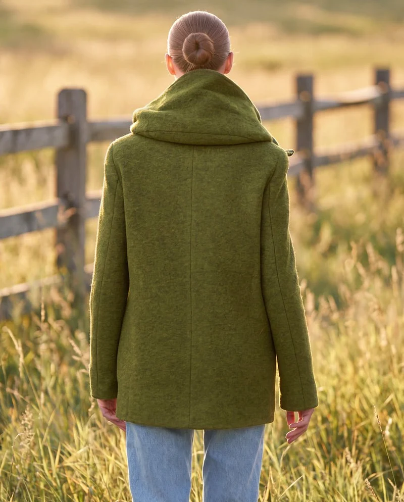 Damen-Walkmantel "Cosy Sarah" aus gekochter Wolle in Moss Green