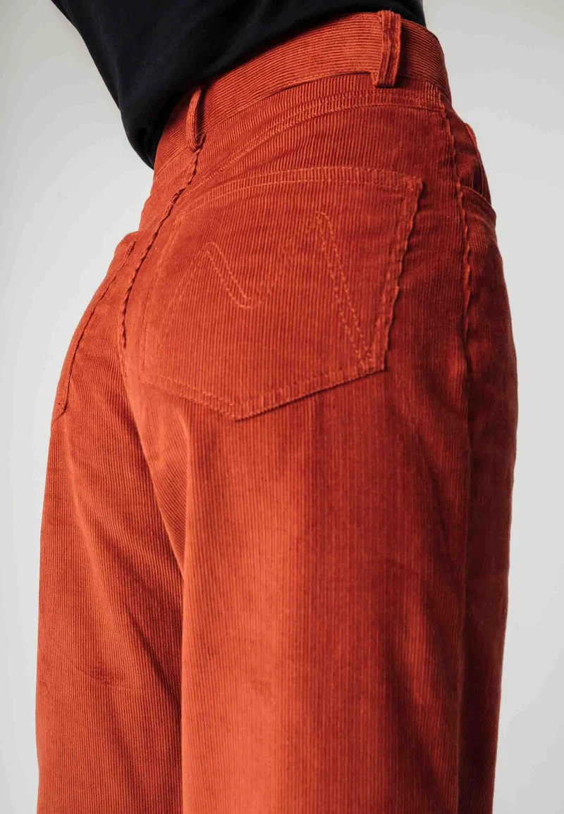 Cord Hose mit hohem Bund und weitem Bein Style OORJA