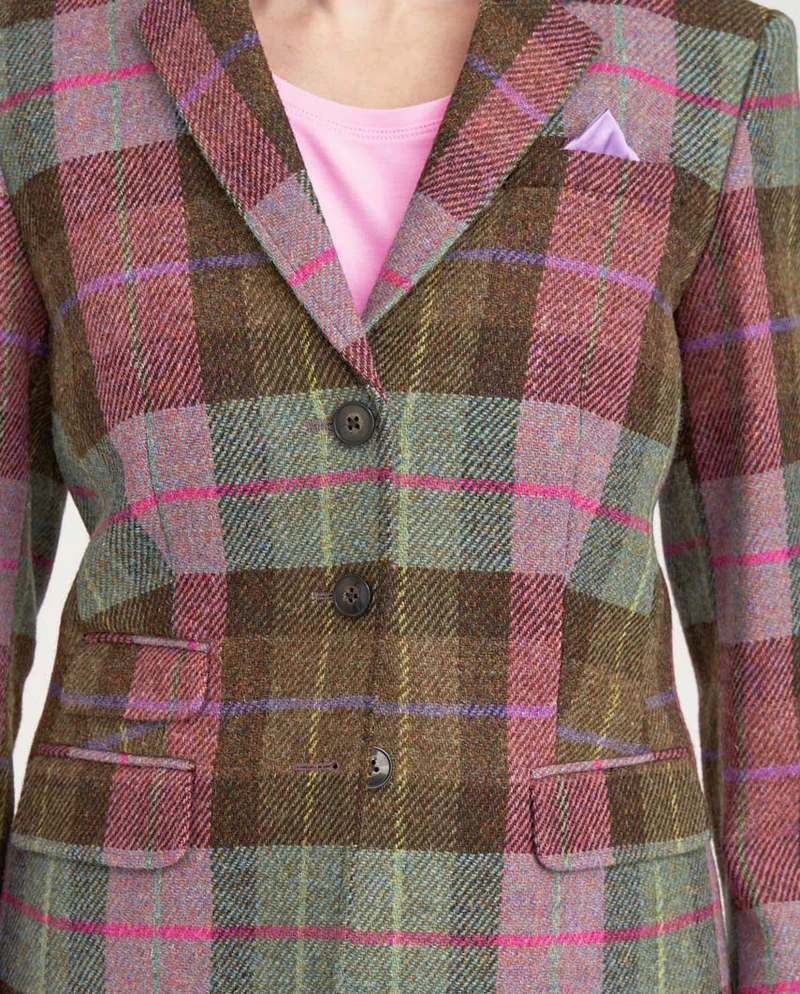Harris Tweed Blazer "Carola" in Tartan Check