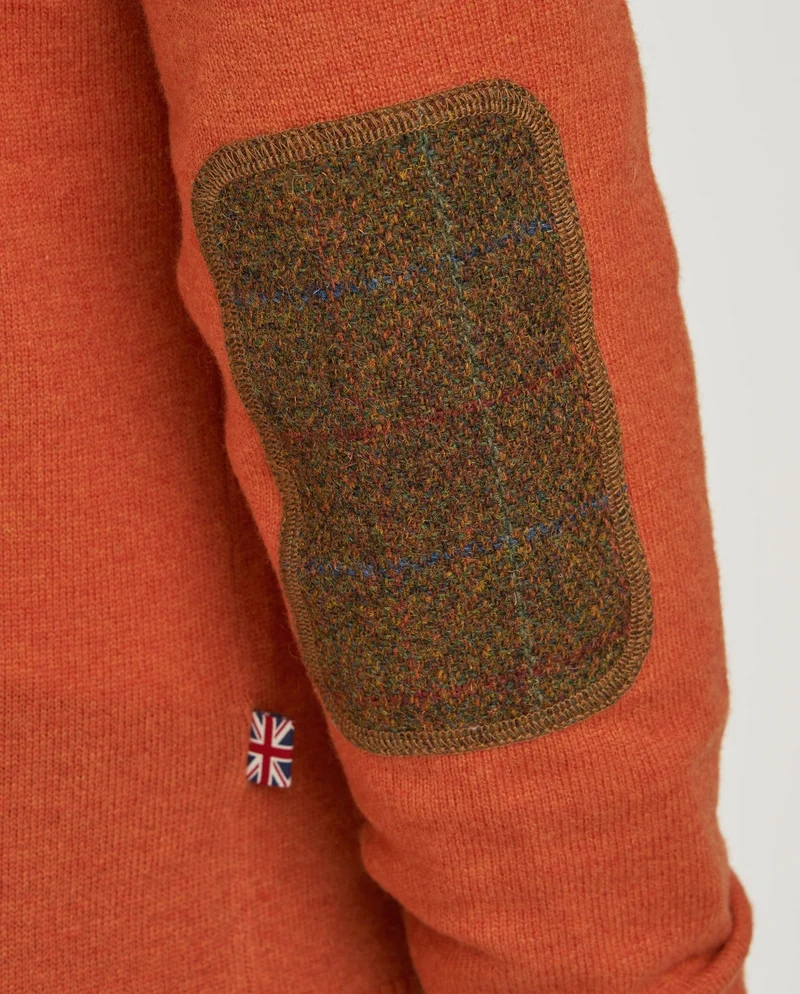 Merino-Lambswool Herrenpullover "Jordan" in burned orange – mit Harris-Tweed-Details