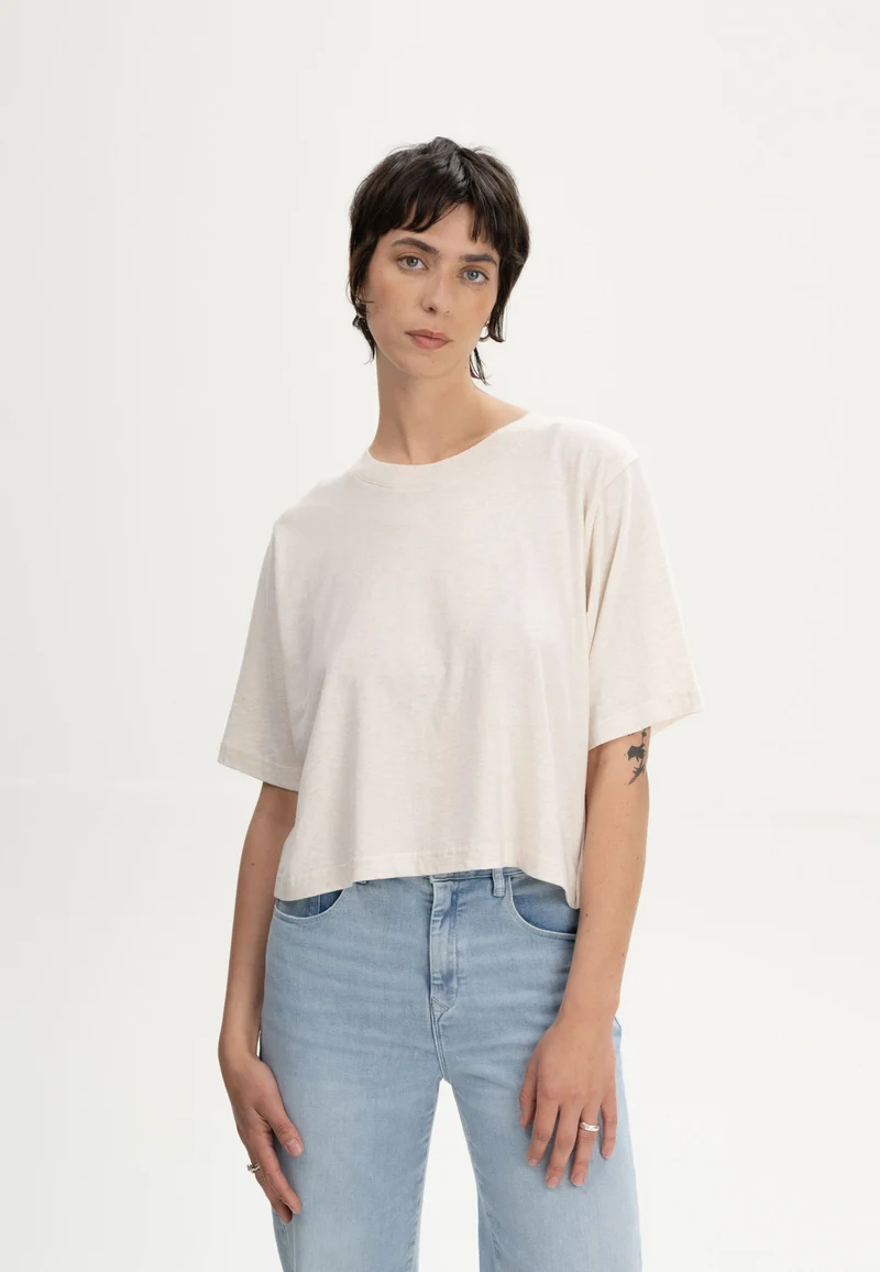 Cropped T-Shirt Style DESNA