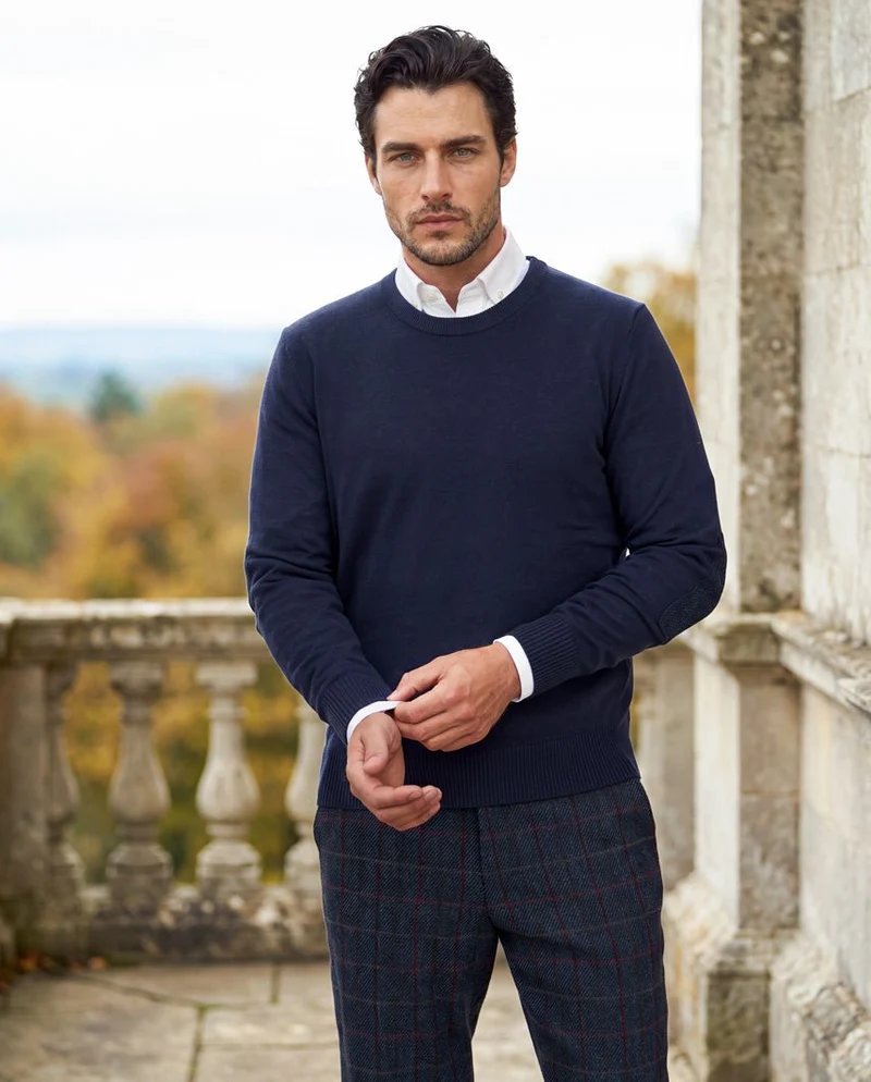 Merino-Lambswool Herrenpullover "Jordan" in navy – mit Harris-Tweed-Details
