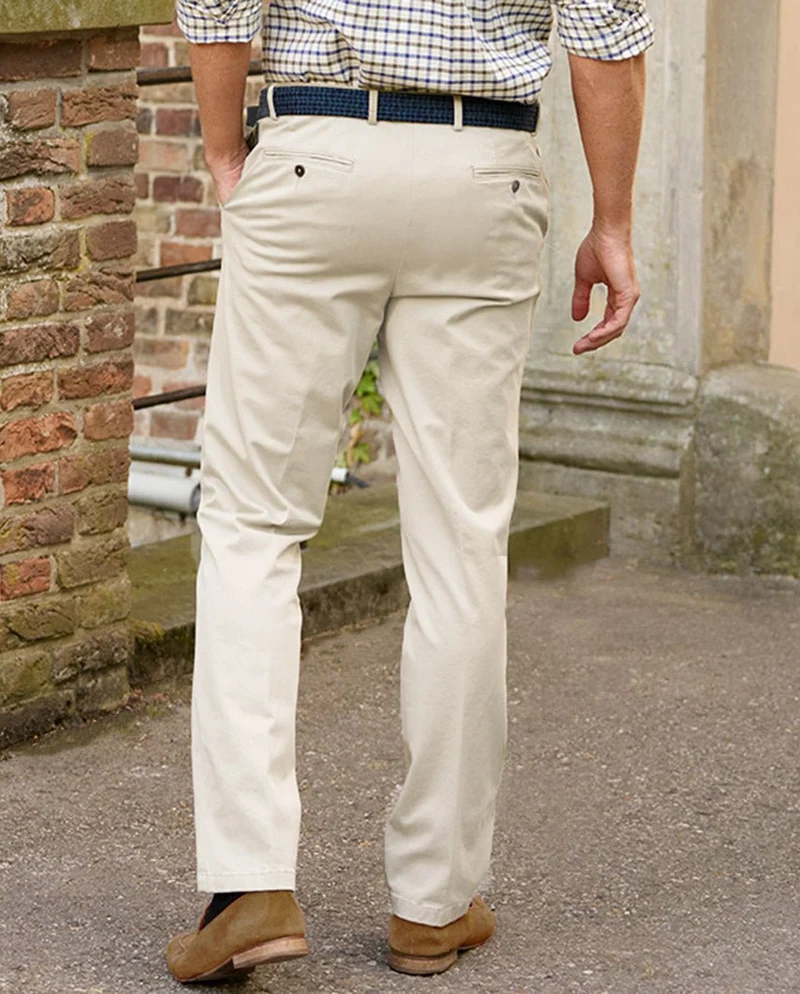 Feine Herren Chino "Mr. Jones" aus Pima Baumwolle in ivory