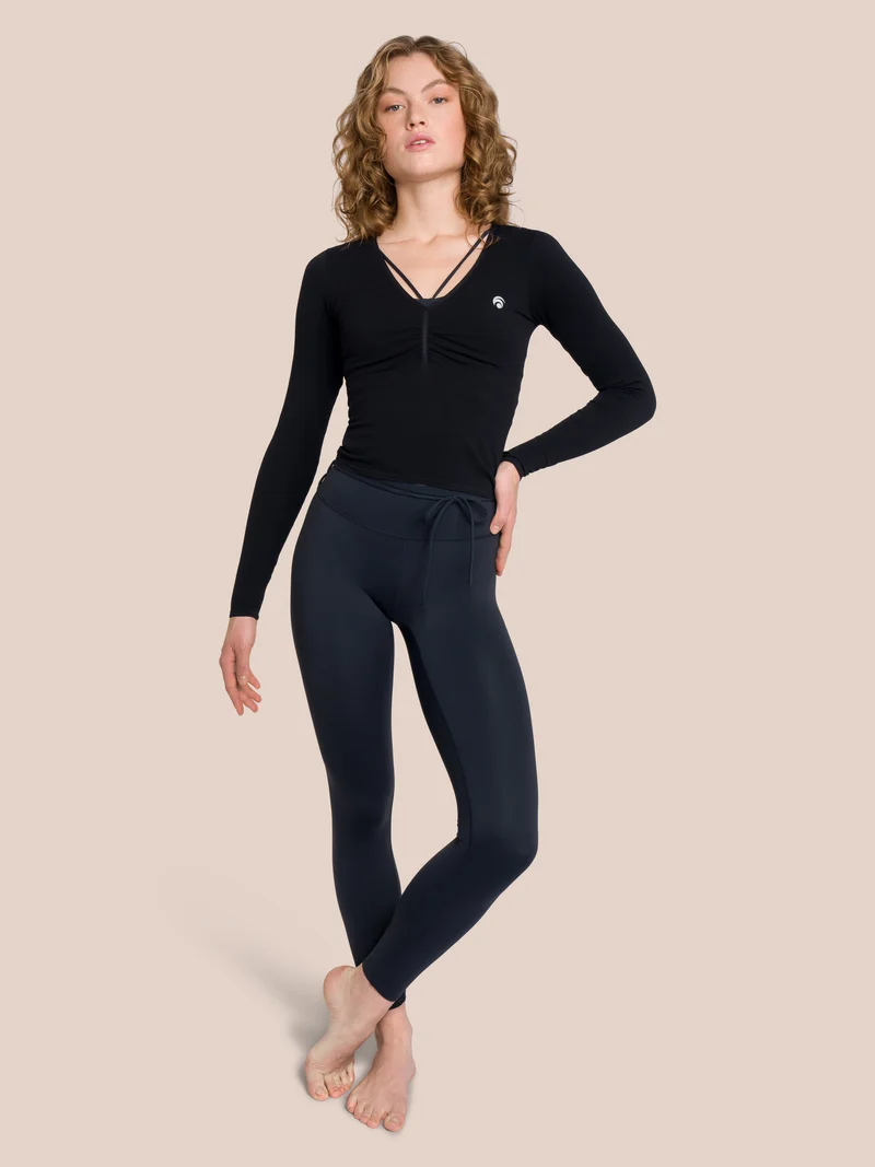 Gianna Longsleeve